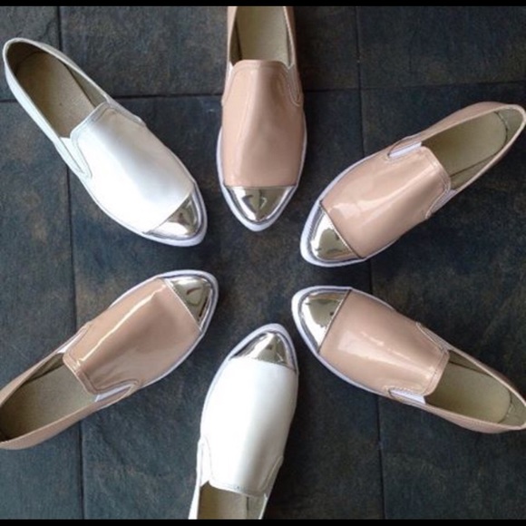 New inventory👣 Fashion Sneakers - Picture 2 of 3