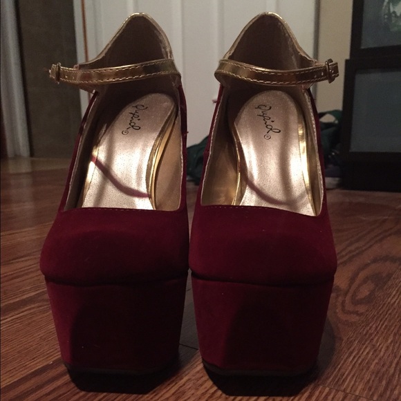 Qupid Suede Platforms - Picture 2 of 4