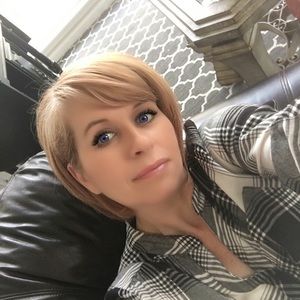 Meet your Posher, Anne