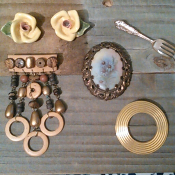 Various pins/ brooches