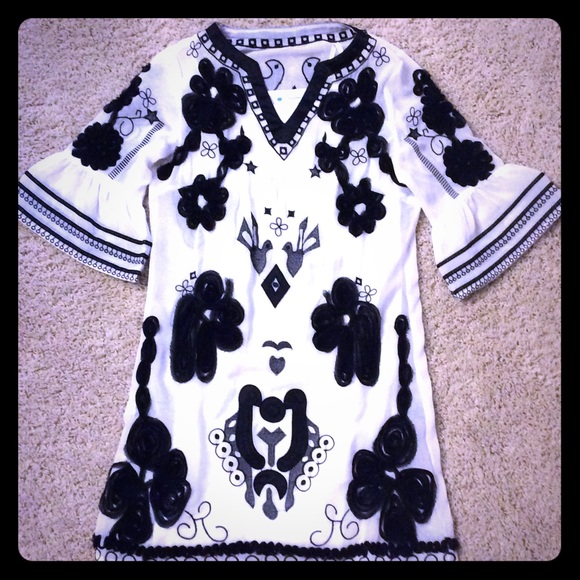 Black and white mini dress