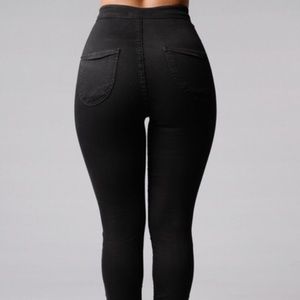 High waisted black jeggings