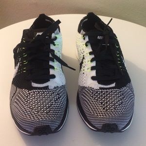 Nike flyknit racer