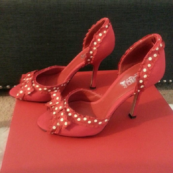 "SOLD" FLASH SALE Fun Flirty Heels - Picture 3 of 4