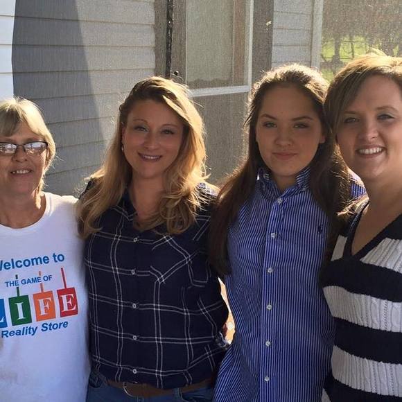 Meet your Posher, Bobbie - Picture 1 of 1