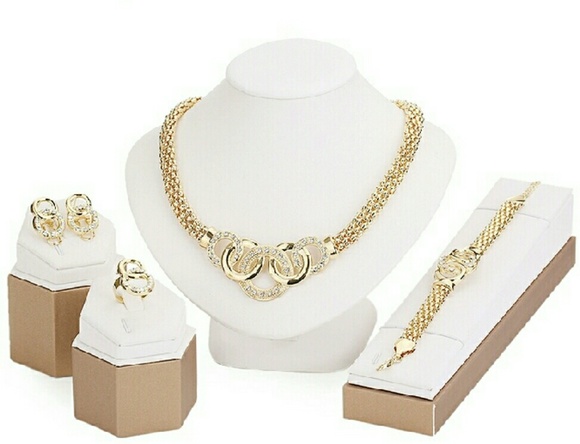 Awesome Jewelry Set