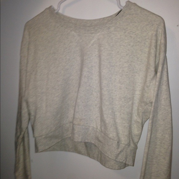 Long Sleeve Crop Sweatshirt