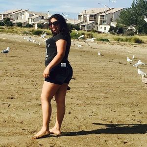 Meet your Posher, Roxana