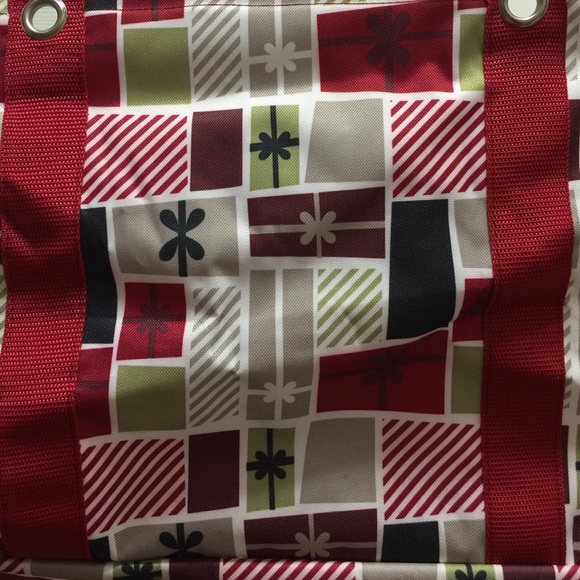Large utility tote