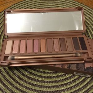 Urban Decay Naked 3