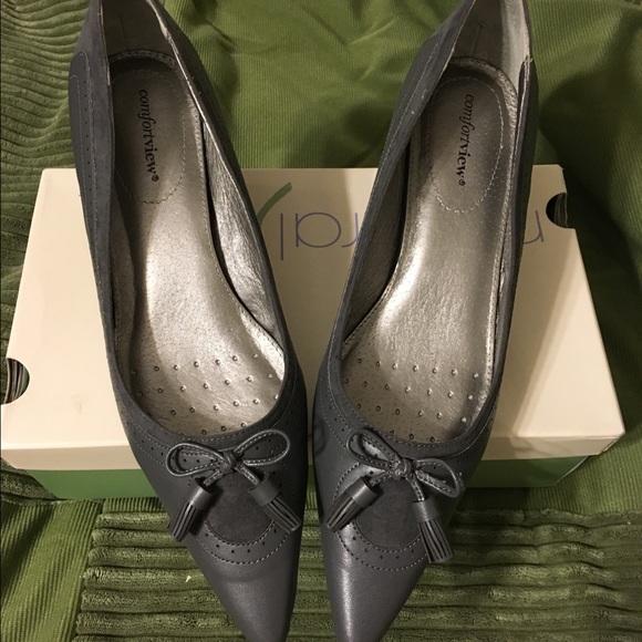 Comfortview Shoes - Comfortveiw Sz9W Grey suede and leather upper,  2"
