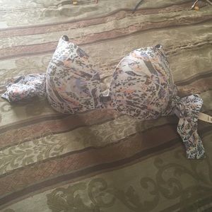 Nwt Victoria Secret Bra 34DD