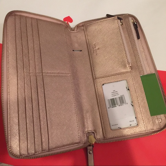 ***SOLD***๐ Kate spade wallet - Picture 2 of 3