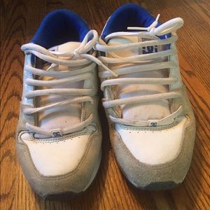 DC skate shoes