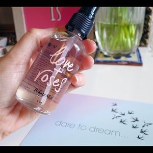 Love + Roses Beauty Mist