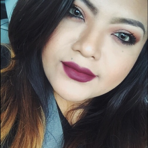 Meet your Posher, Lucia