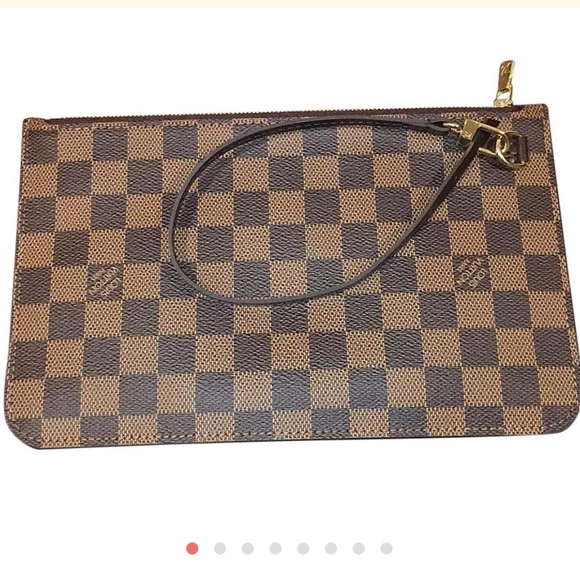 Louis Vuitton clutch from the never full bag