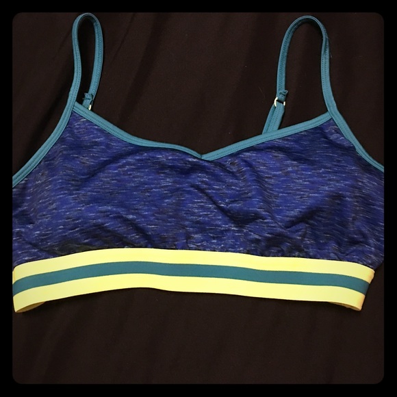Sports bra