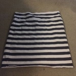 Stripped pencil skirt