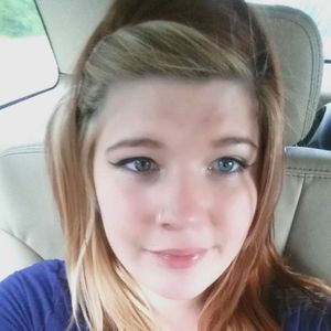 Meet your Posher, Abbie