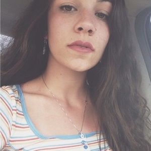 Meet your Posher, Carlie