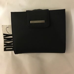 NEW DKNY Women's black wallet