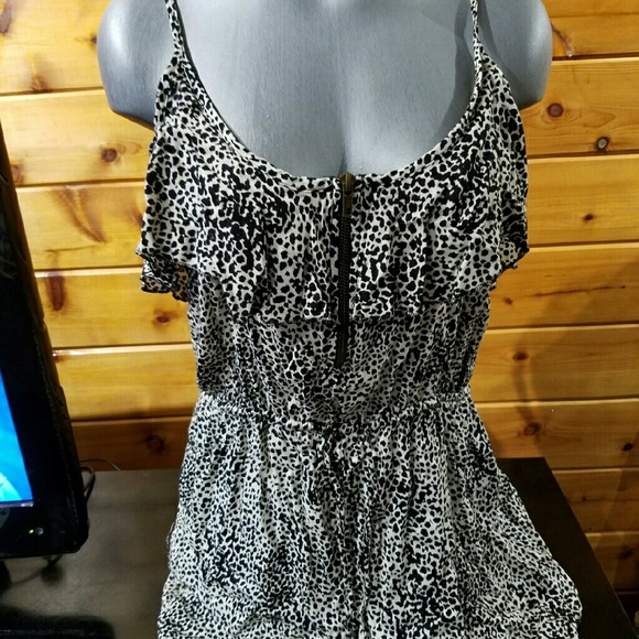 Cheetah Print Romper w/ Adjustable Waist & Zipper - Picture 1 of 3