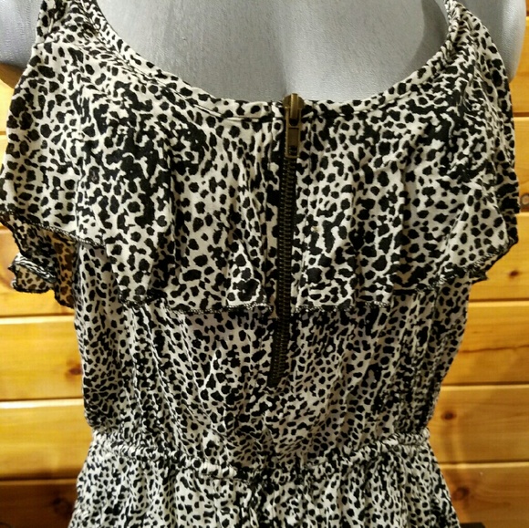 Cheetah Print Romper w/ Adjustable Waist & Zipper - Picture 2 of 3