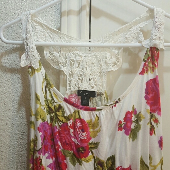 Forever 21 floral lace summer top - Picture 2 of 4