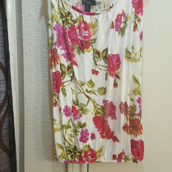 Forever 21 floral lace summer top - Picture 3 of 4