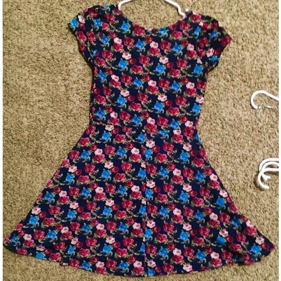Short sleeve dress!