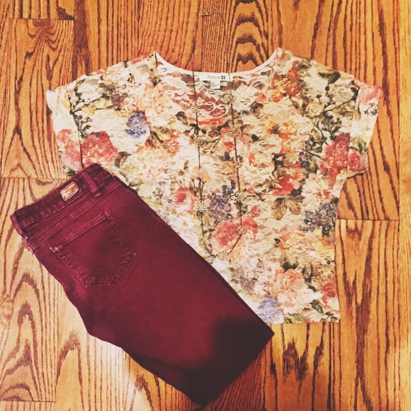 Forever 21 lace floral top