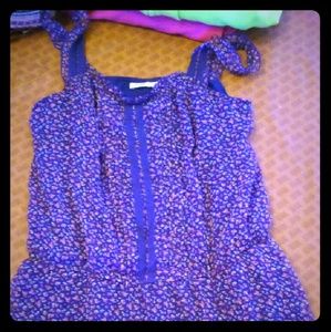 Beautiful blue floral dress.