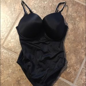 Flexees spanx like body suit/shape wear