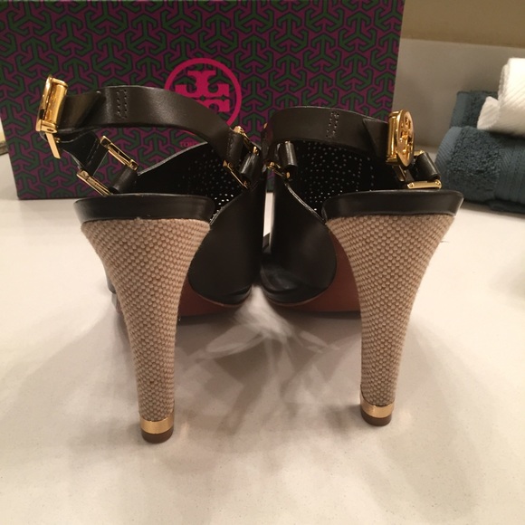 Authentic Tory Burch heels size 7.5 - Picture 4 of 4