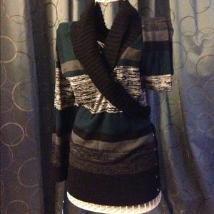 Evergreen Grey and Black Sweater