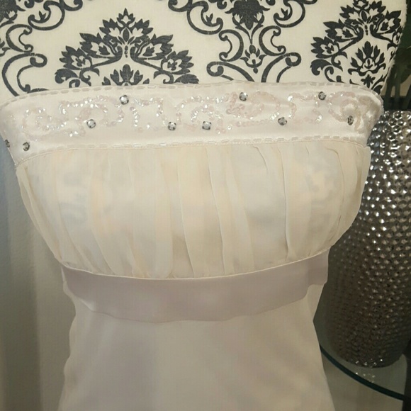 Tops - Beautiful silk tube top