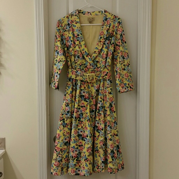 Vintage-style 50s dress