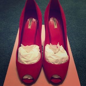 Mui Mui red peeptoe pump