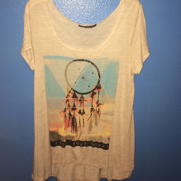 Tops - Dream cachet short sleeve shirt NWOT