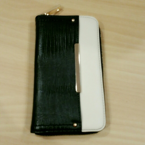 ALDO Handbags - Aldo wallet used