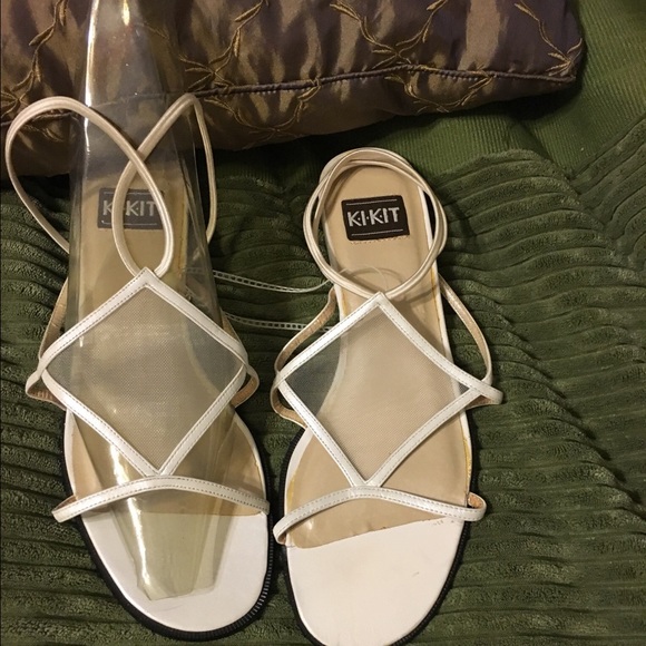 Brand New KIKIY Sz10 leather and mesh white sandal - Picture 1 of 4