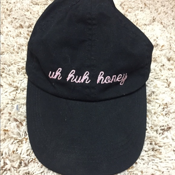 brandy Melville uh huh honey hat