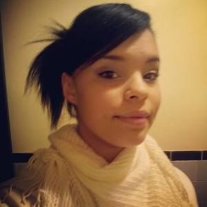 Meet your Posher, Maya