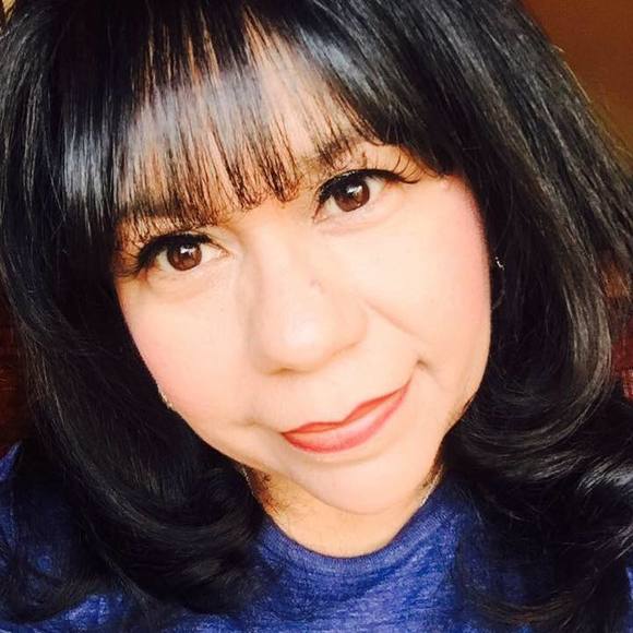 Meet your Posher, Sylvia - Picture 1 of 1