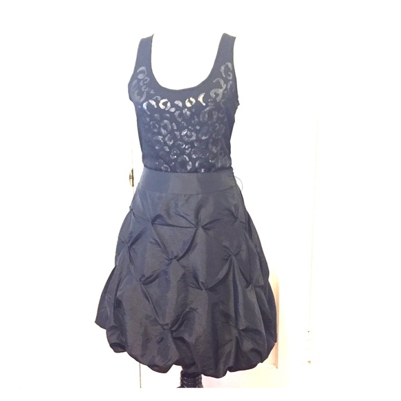 Forever 21 Bubble Pleated Skirt - Picture 1 of 2