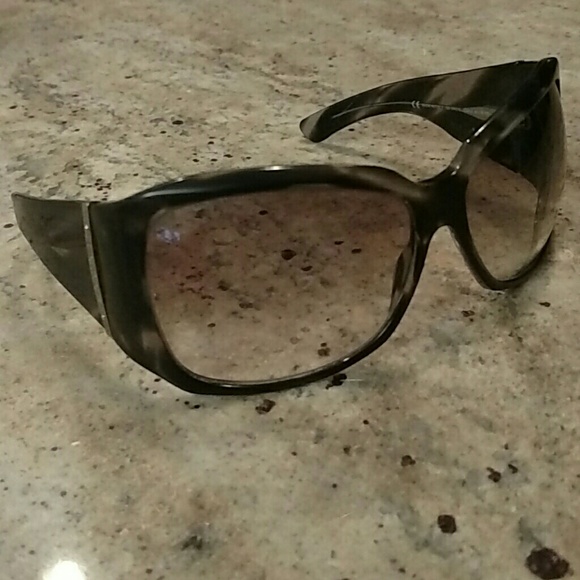 Gucci women's large square black sunglasses