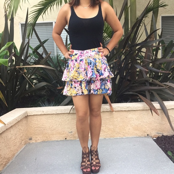 Urban Outfitters Dresses & Skirts - Urban Outfitters Ruffled Floral Skirt