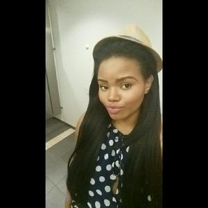 Meet your Posher, Nadine