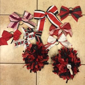 Cheerleading Pom poms & bows